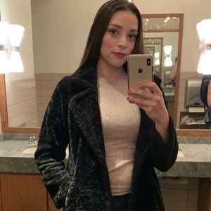 Meet your Posher, Aurora